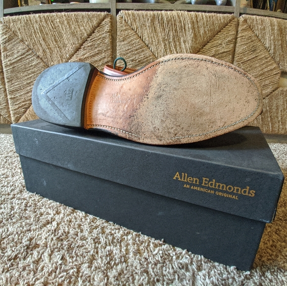 Allen Edmonds Park Avenue 9 EE - Picture 3 of 6